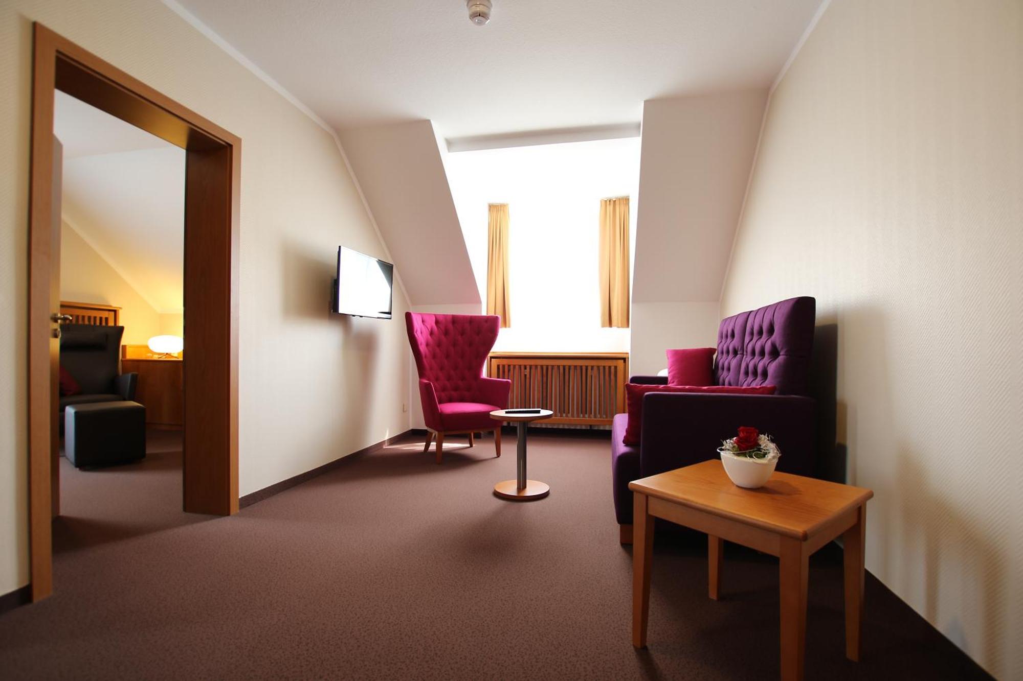 Hotel Straubs Schoene Aussicht クリンゲンベルク・アム・マイン エクステリア 写真